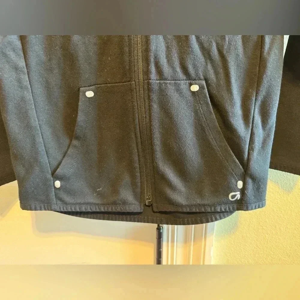 GapFit Kids  lack Fit Tech Hoodie Sz S (6-7)